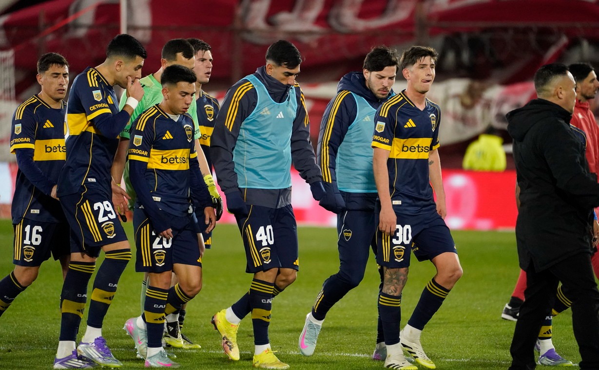 Fútbol: Boca cayó ante Huracán y profundiza su crisis