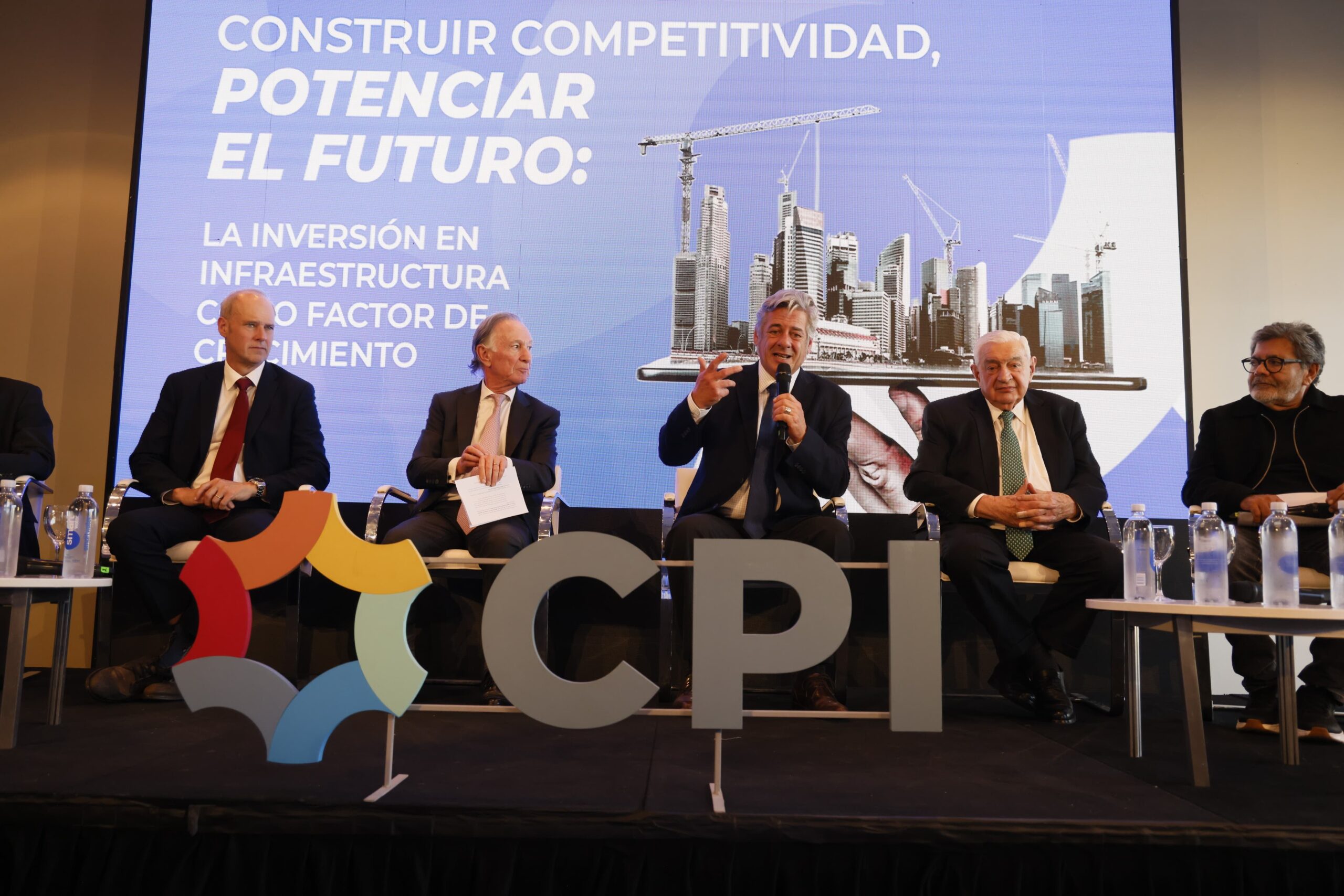 Impensada alianza de empresarios y sindicalistas con un reclamo unificado contra Milei