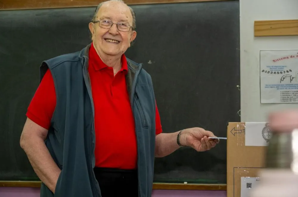 Verna pidió hablar con la prensa y criticó a dirigentes del PJ