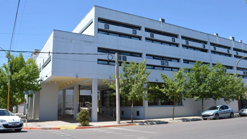 Detienen en General Pico a una trabajadora del Hospital Centeno por falsificar certificados médicos