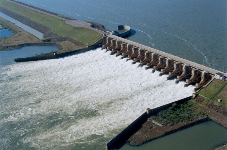 Economía aprobó pliegos técnicos para venta de hidroeléctricas