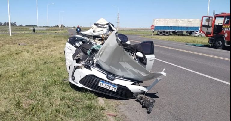 Murió un piquense en un choque entre un auto y un camión en el cruce de Colonia Barón