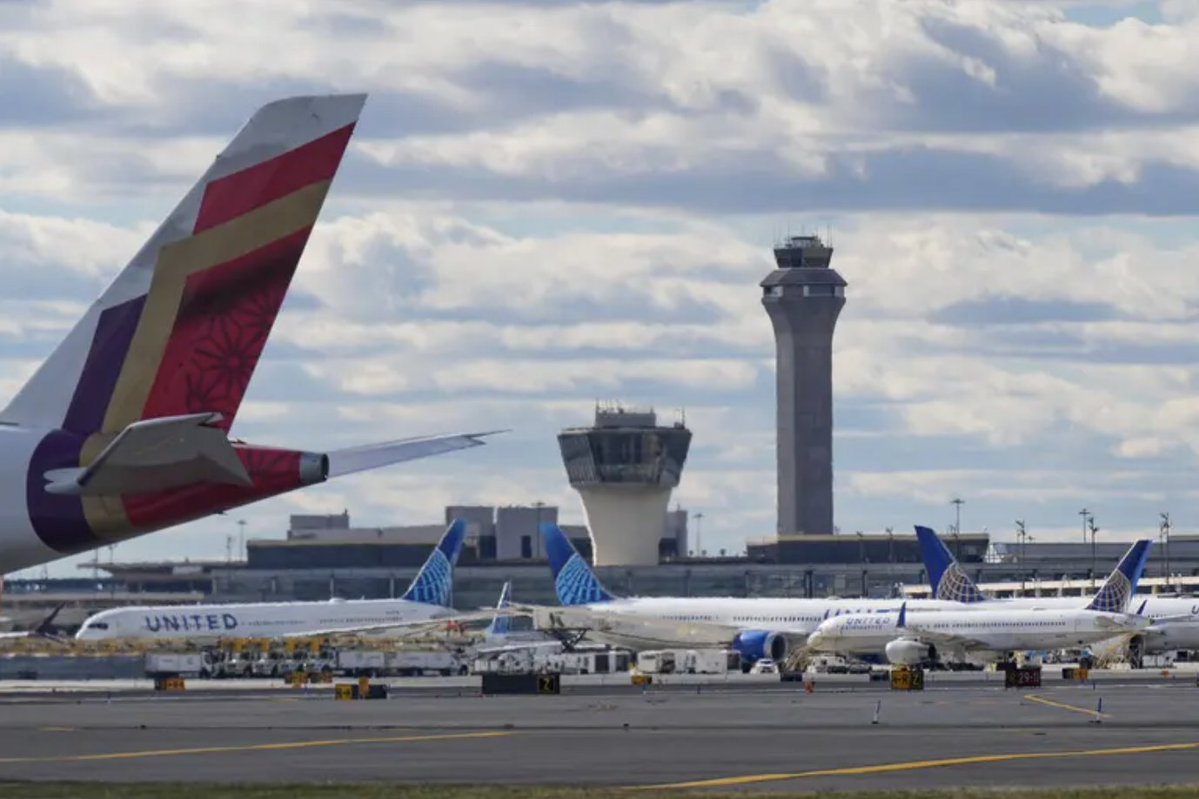 Estados Unidos: crisis por miles de vuelos afectados y alerta de seguridad