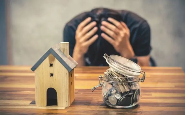 “Gastos incontrolables”, el endeudamiento de las familias anotó un nuevo récord