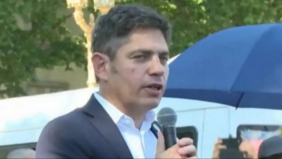 Kicillof participó de la ronda de las Madres en Plaza de Mayo y rindió homenaje a Hebe de Bonafini