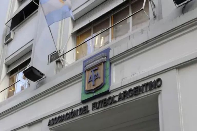 Se desarrollan distintos allanamientos en distintas sedes de la AFA