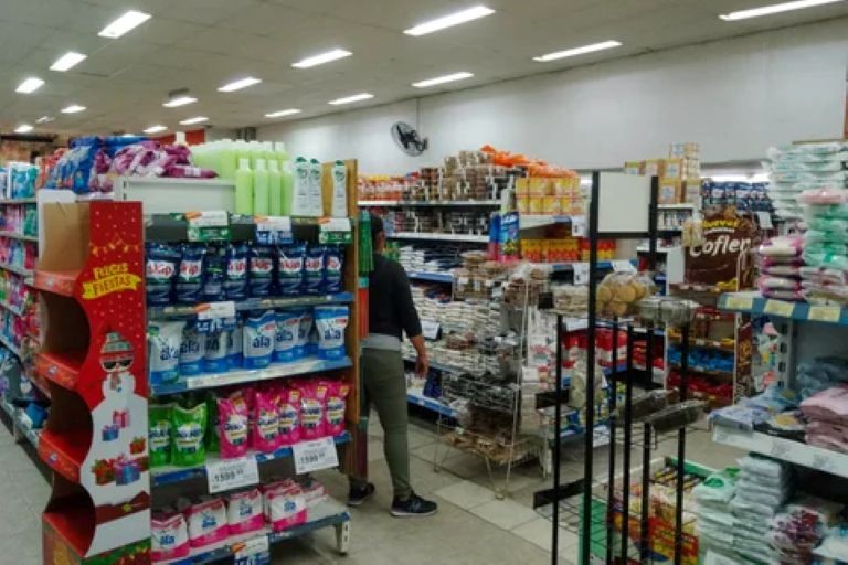 Las ventas minoristas siguen sin repuntar y cayeron más de 9% en noviembre